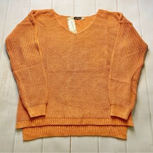 NWT - Boohoo - Women’s Plus Oversized Apricot Sweater